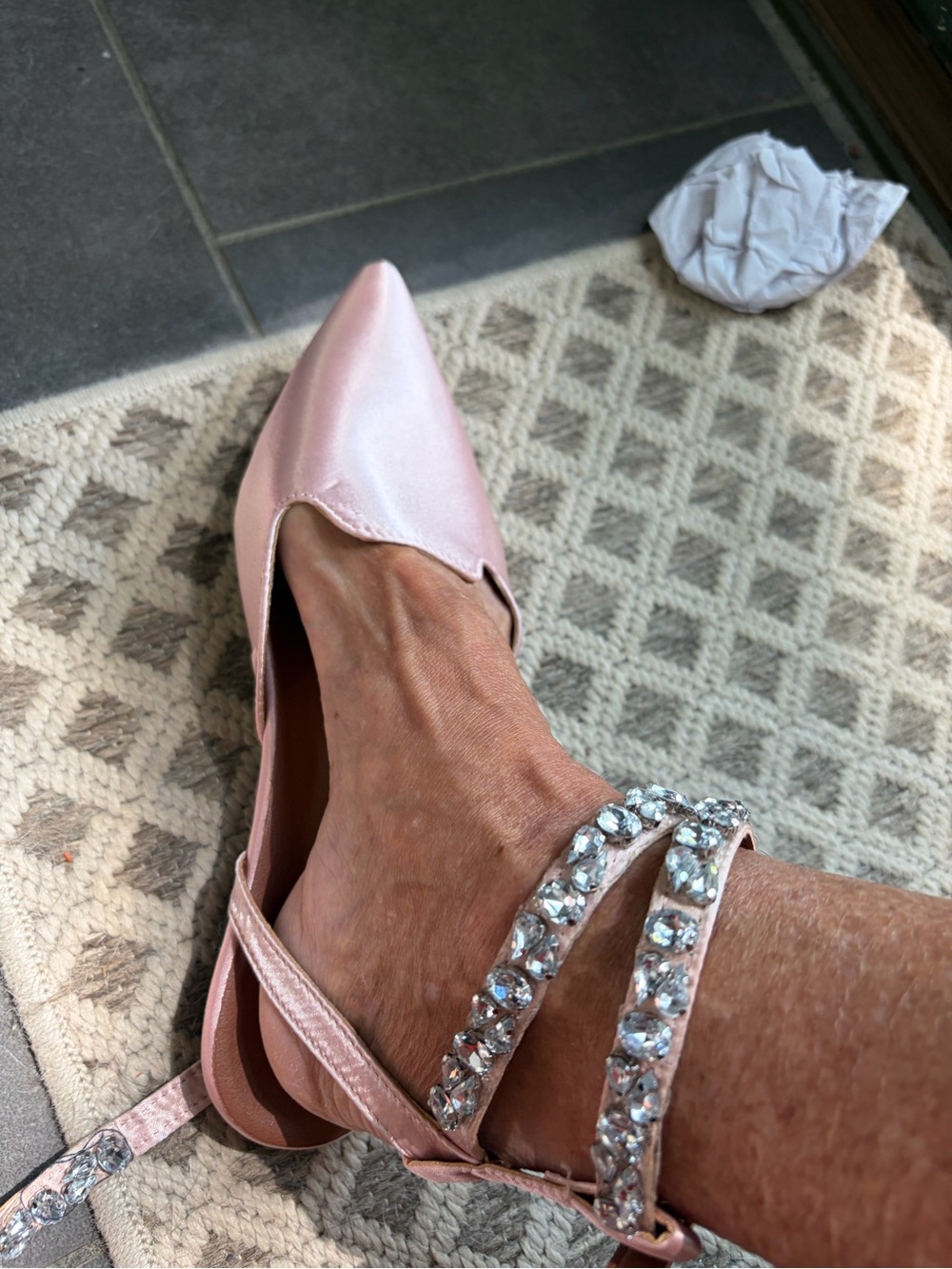 Elegant Pink Satin Pointed Toe Ankle-Strap Flats DM